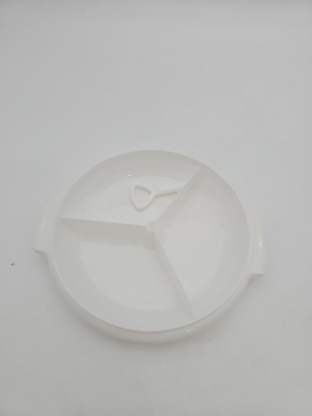 TUPPERWARE Suzette DIVIDED Serving/Relish DISH 3 Section BEIGE #608 Lid209 Handl